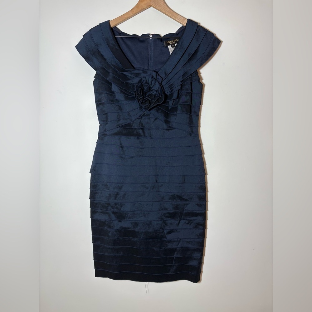 Tadashi Shoji Rosette Shutter Pleat Sheath Dress Sz 6P Navy Blue Formal - Picture 3 of 12